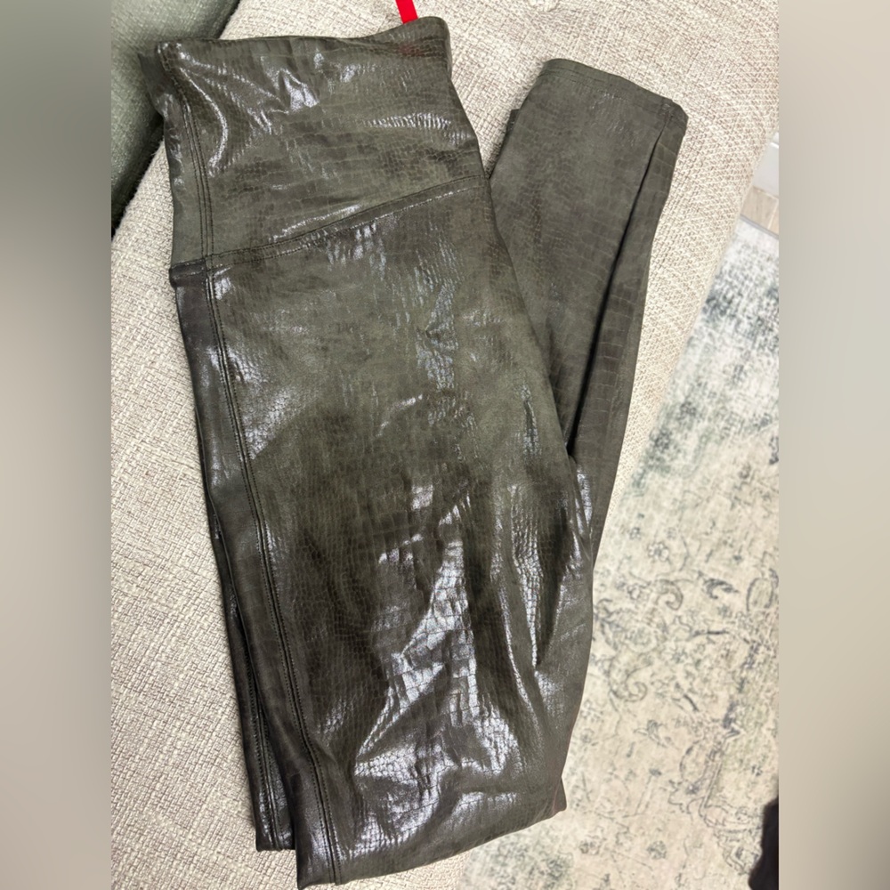 SPANX Black and Olive Leggings